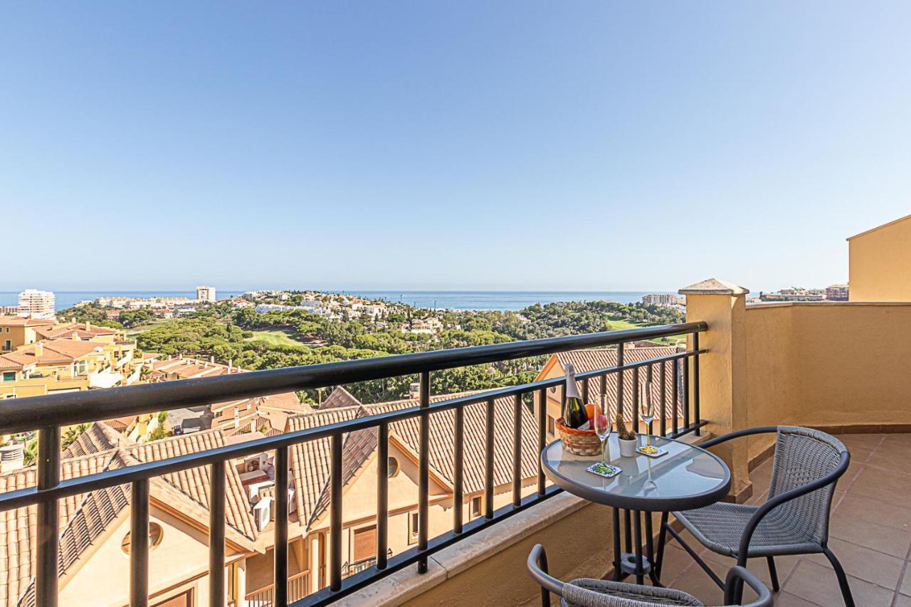 797 Holiday Rentals - Moderno Piso Para 5 Con Hermosas Vistas Benalmádena Zewnętrze zdjęcie