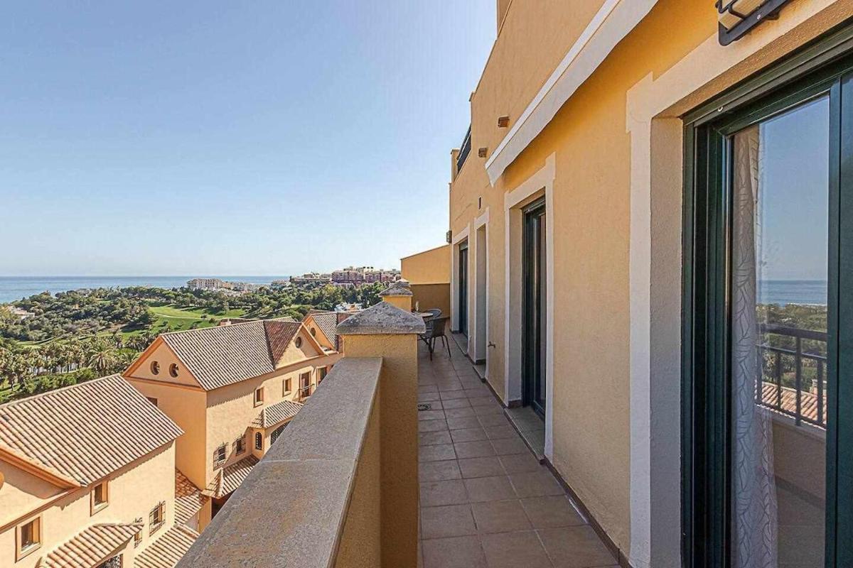 797 Holiday Rentals - Moderno Piso Para 5 Con Hermosas Vistas Benalmádena Zewnętrze zdjęcie