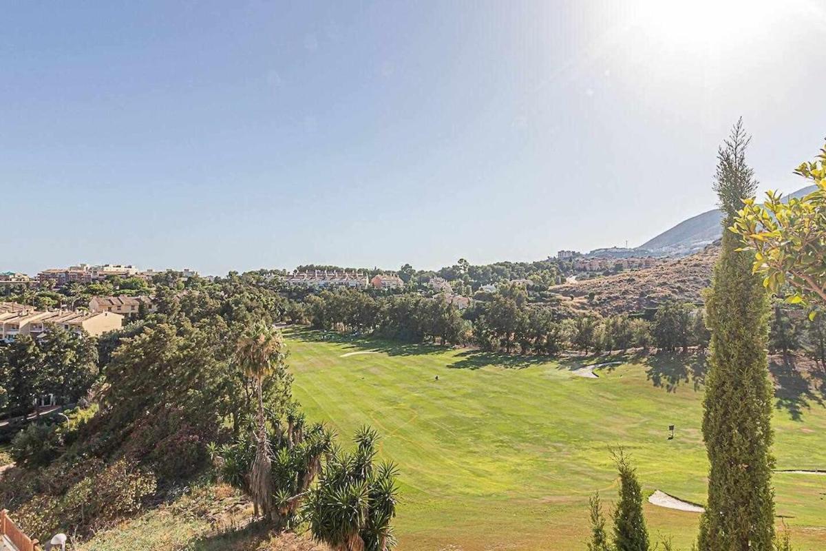 797 Holiday Rentals - Moderno Piso Para 5 Con Hermosas Vistas Benalmádena Zewnętrze zdjęcie