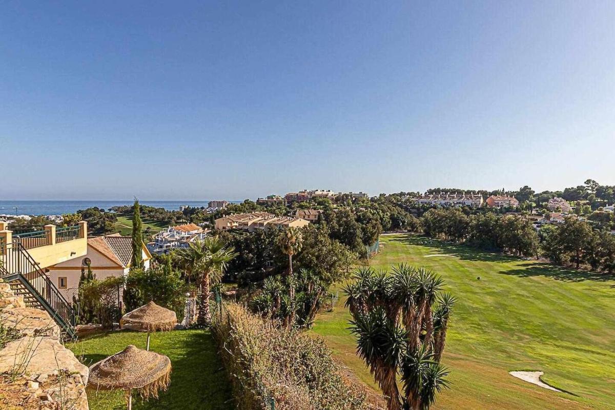 797 Holiday Rentals - Moderno Piso Para 5 Con Hermosas Vistas Benalmádena Zewnętrze zdjęcie