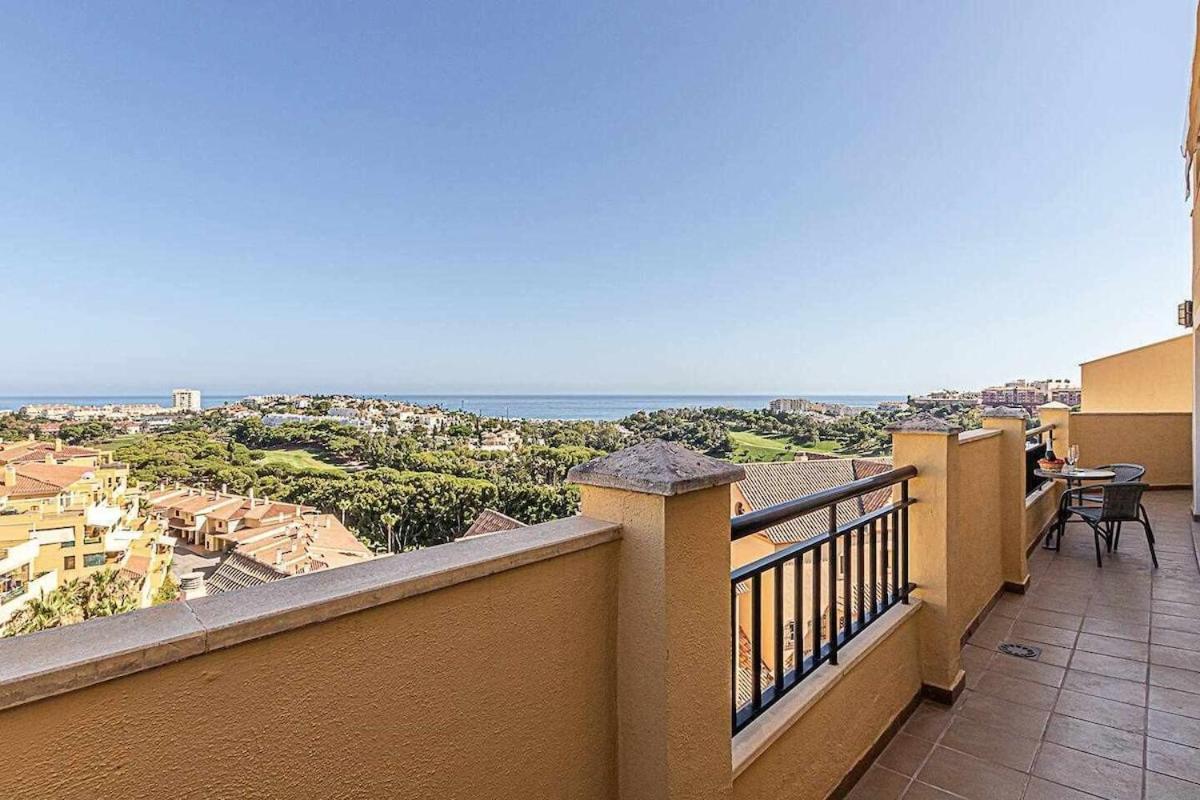 797 Holiday Rentals - Moderno Piso Para 5 Con Hermosas Vistas Benalmádena Zewnętrze zdjęcie